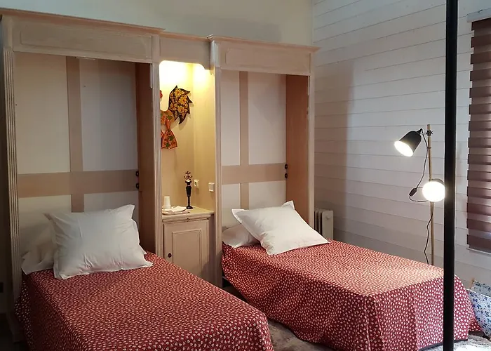 Au Coq Bleu Guest house Mareugheol